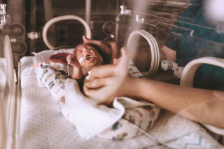 caring for premature baby’s skin